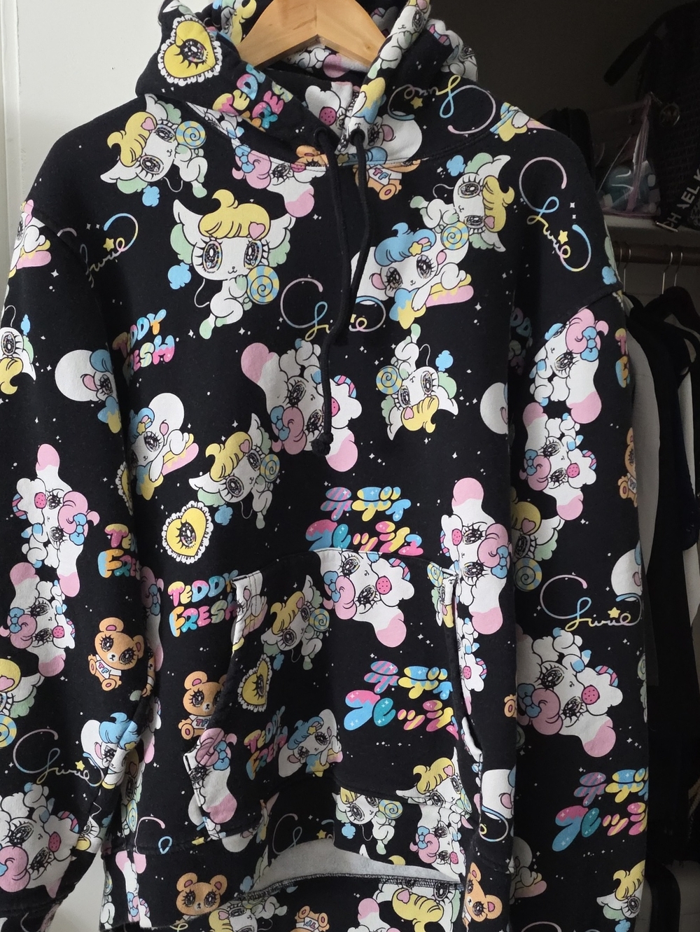 Teddy Fresh YURI SEKIYA Black Hoodie with Pastel Character Print..XL LNC